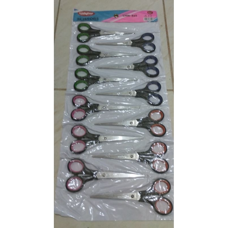 

Gunting ukuran tanggung merk milton/ladypop