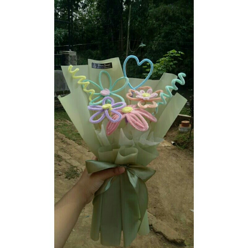 

bucket kawat bulu