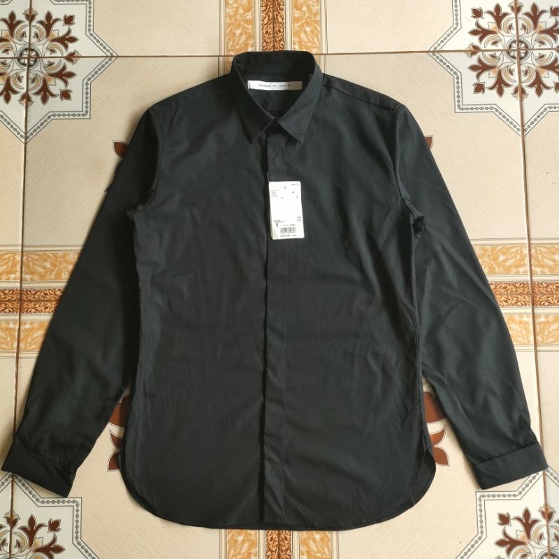 Kemeja Uniqlo and Lemaire