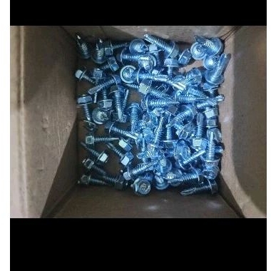 baut baja ringan/ sekrup baja ringan