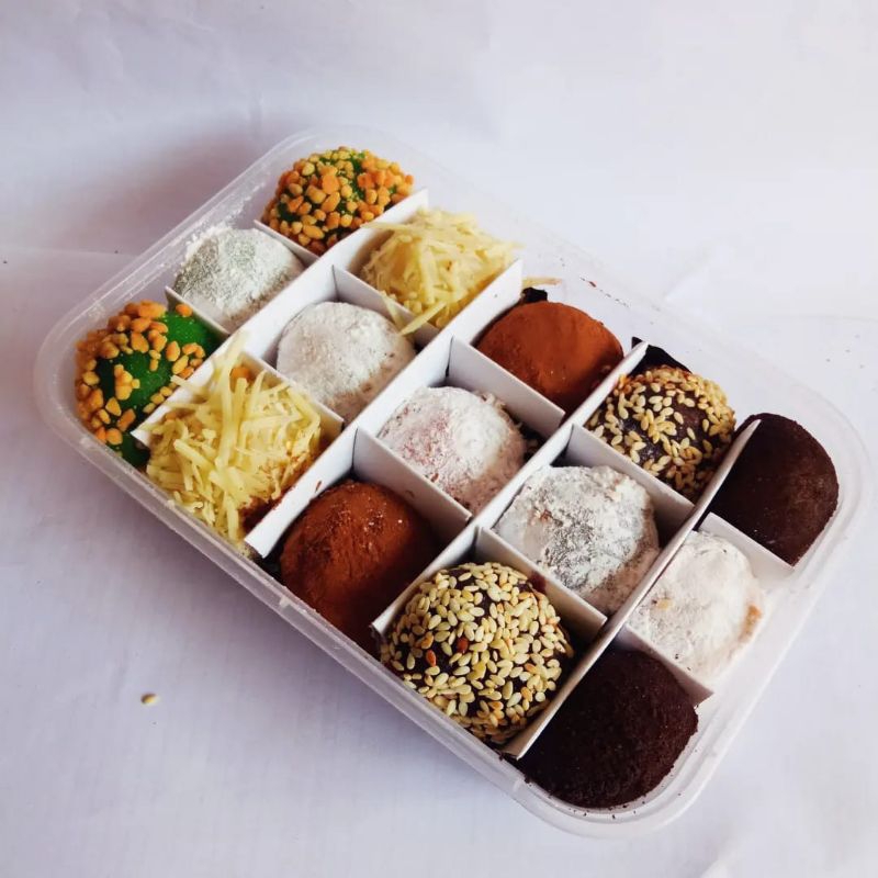 

Kue Mochi mochika Bekasi mix full topping tanpa messes isi 15 butir perpack