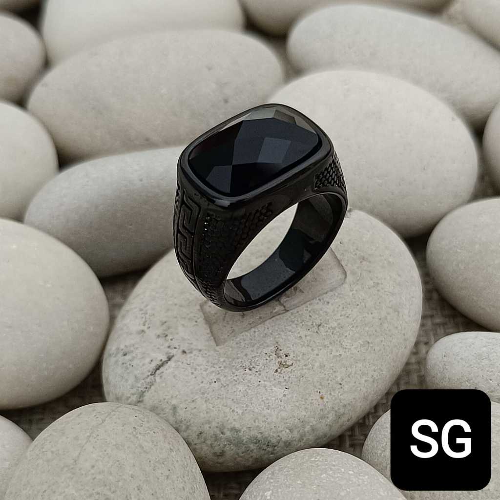CINCIN TITANIUM BATU ONIK HITAM/MERAH MODEL KOTAK PRIA TERLARIS