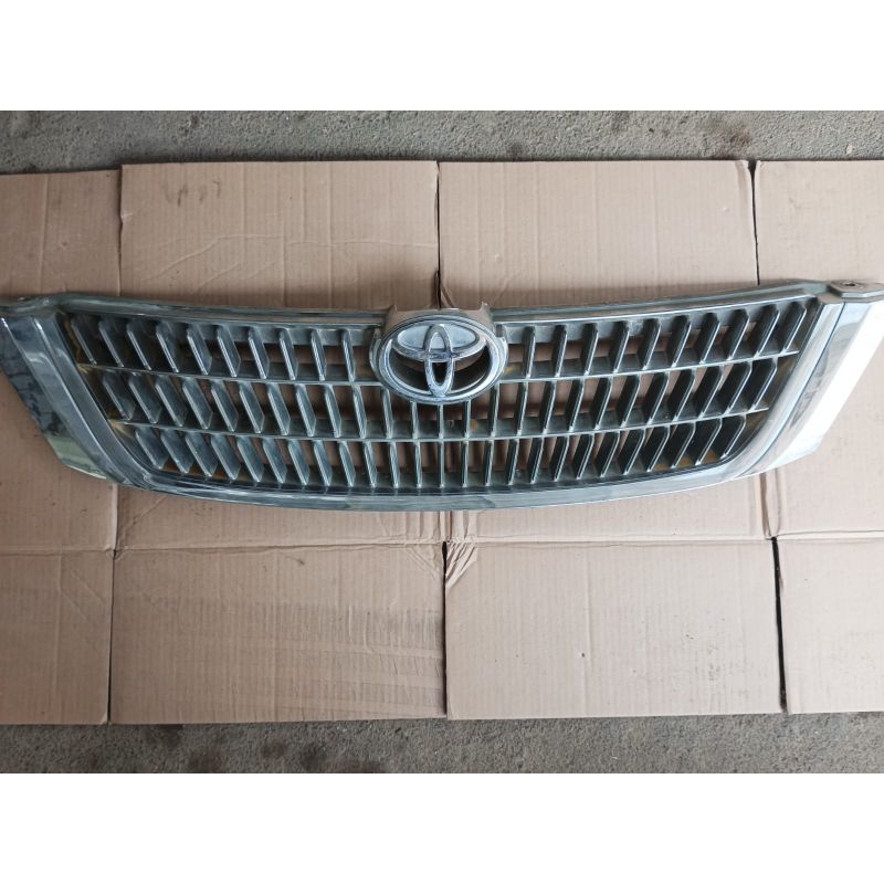 Gril bumper gril bemper depan Model camry Mobil Toyota Innova Tahun 2004-2007 Original