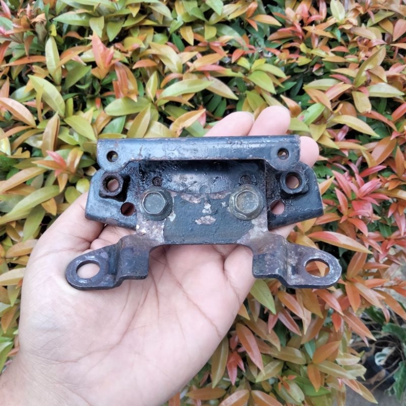 breket braket kupu kupu dudukan klakson emblem Yamaha Rx king cobra lama king master Original