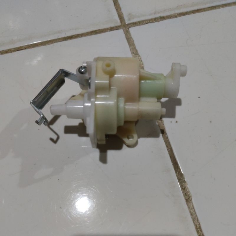 GEAR BOX KIPAS ANGIN DINDING MIYAKO