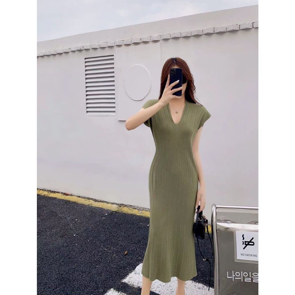 Deep V-Neck Loose Knit Dress D11045