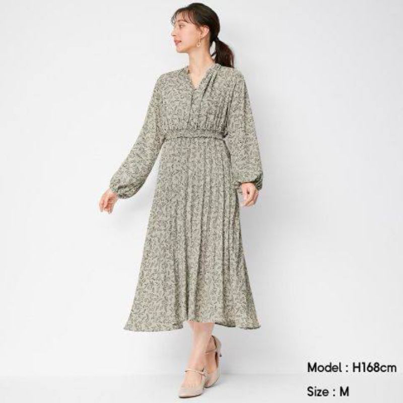 Gu by uniqlo floral pleated dress