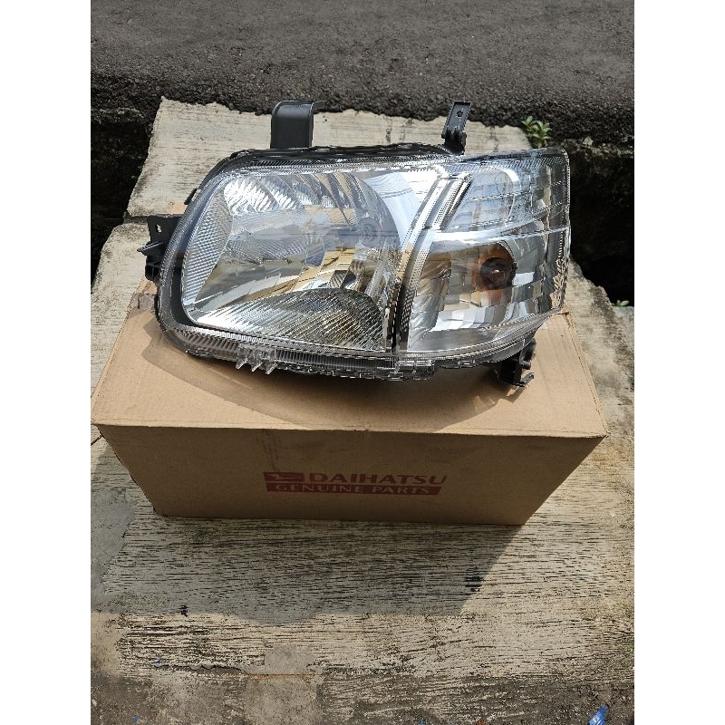 headlamp / lampu depan grand max 2007 2008 2009 2010 2011 2012 2013 2014 2015 2016 2017 2018 2019 20