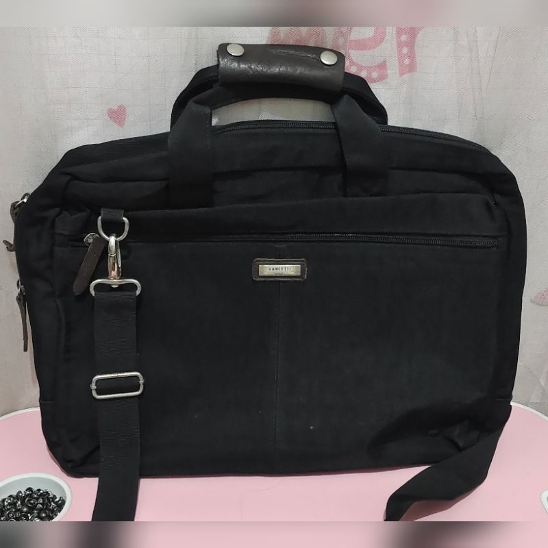 tas laptop lancetti milano. tas laptop tebal lengkap tali panjang. tas preloved