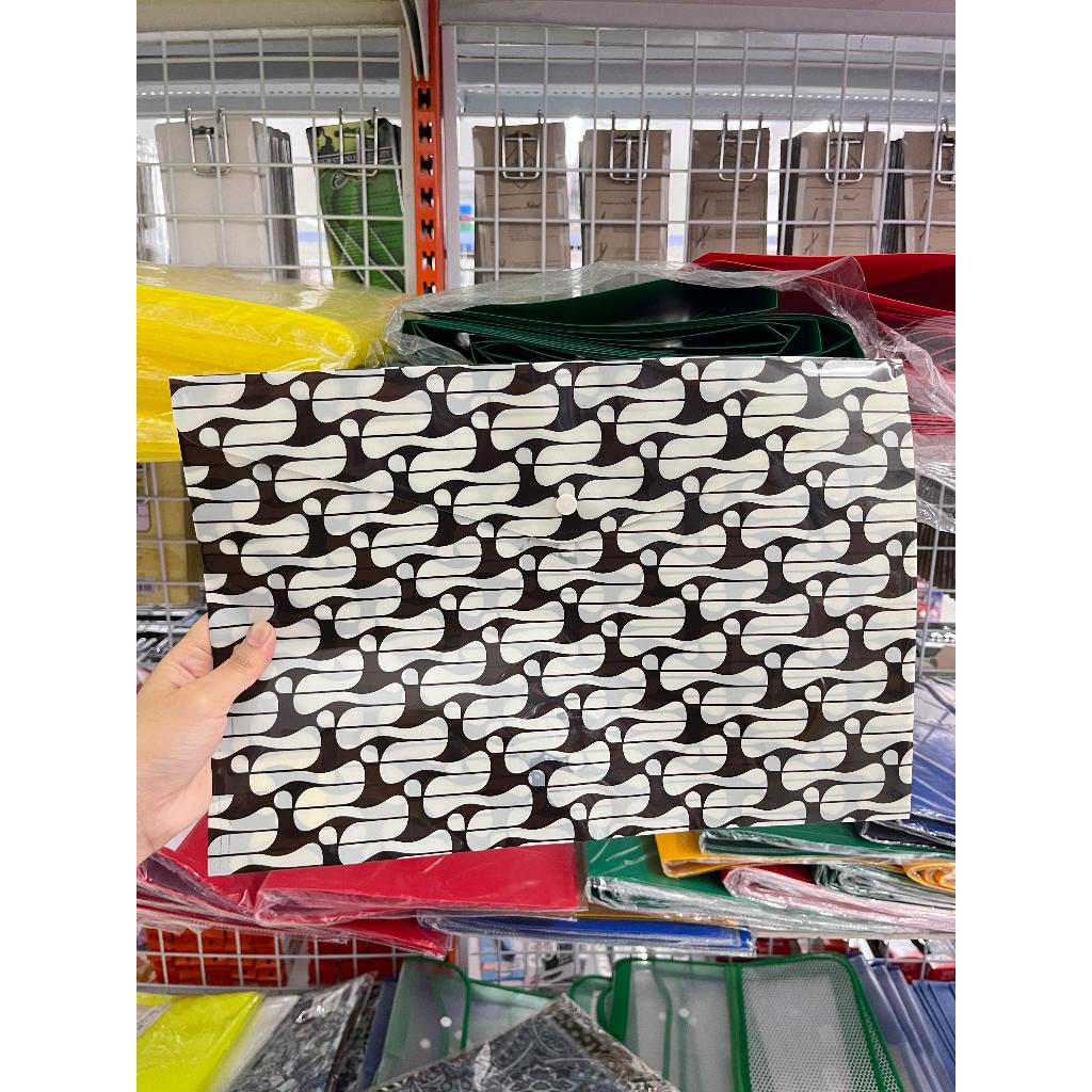 

MAP KANCING MOTIF FOLIO BAZIC