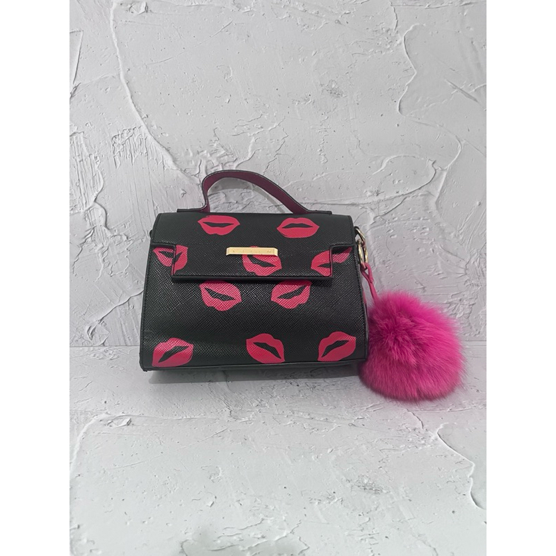 Latem Sling and Handbag