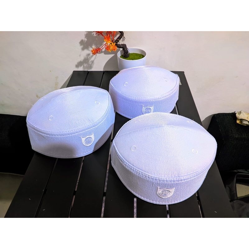 peci kopiah songkok Terompah Malaysia putih polos logo /tinggi 9cm