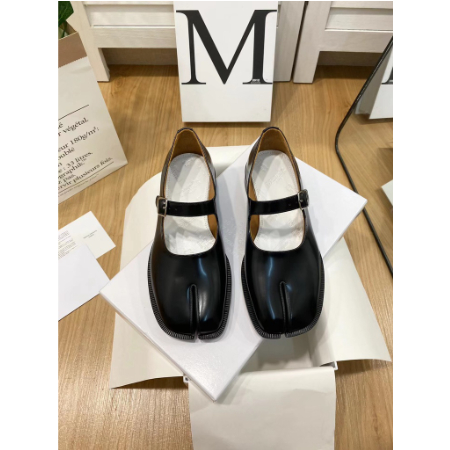Original MaisonMargiela MM6 Margiela Classic Split Toe Mary Jane Shoes