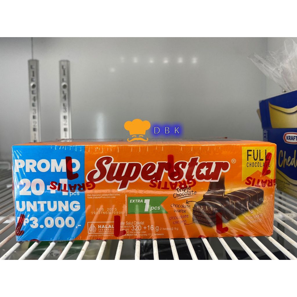 

Biskuit Wafer superstar Long 12pcs triple chocolate