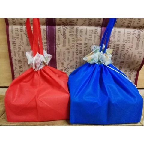 

Tas Spunbond Goodiebag box besek tas hajatan serut 18x18 isi 12pcs