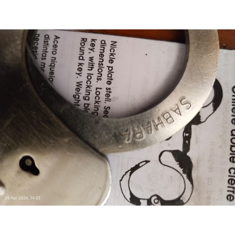 Borgol Tangan Jatah Polri Pembagian