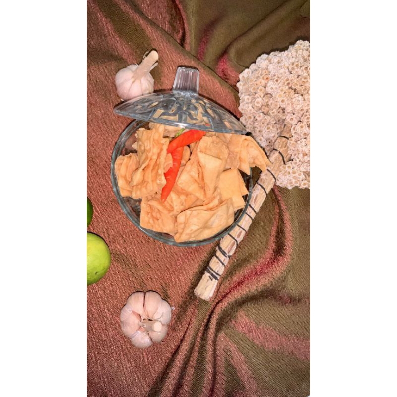 

Kripik Pangsit Lipat