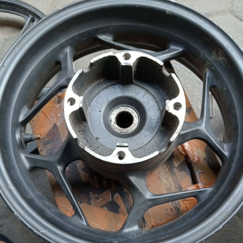 velg pcx 160 new belakang peleg pcx belakang pelek pcx belakang