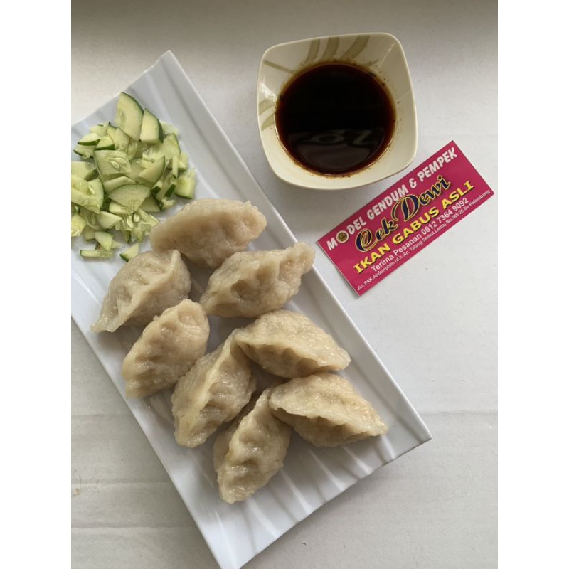

Pempek Pistel/Kates Ikan Gabus Asli