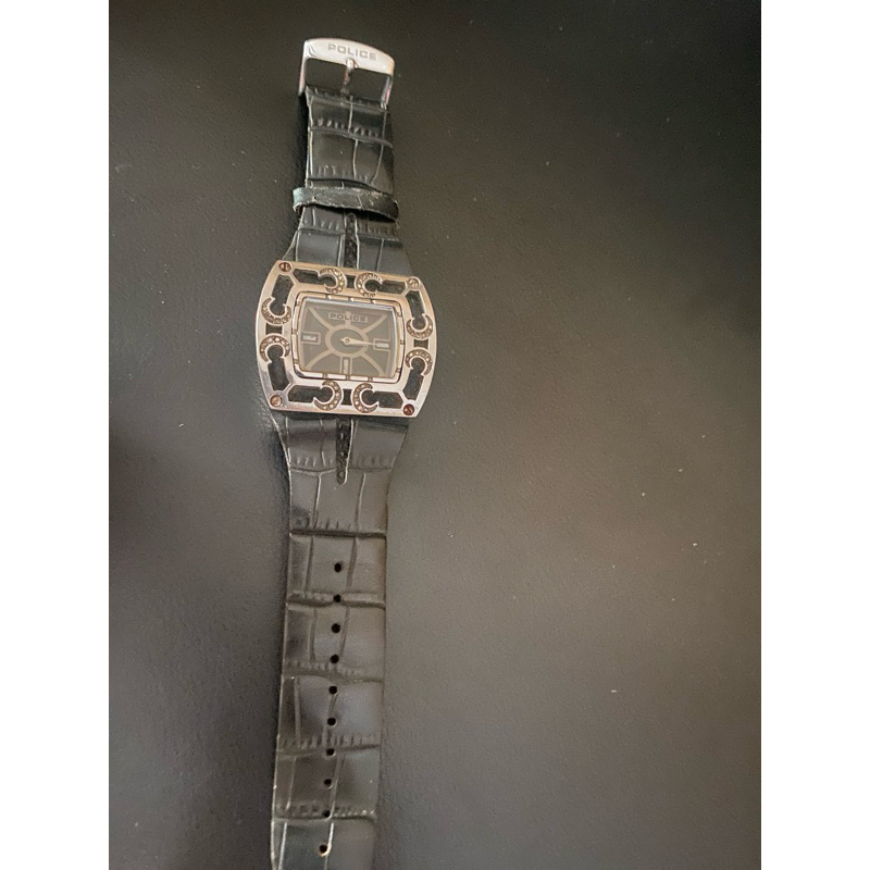 Jam tangan Police