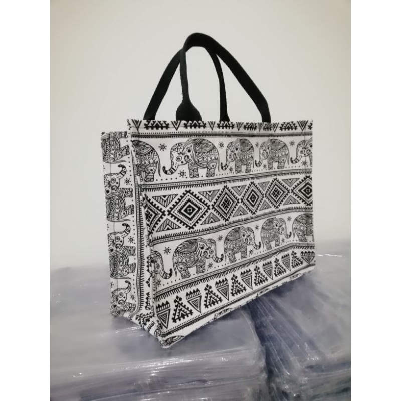 

Tas kanvas p30 l10 t25