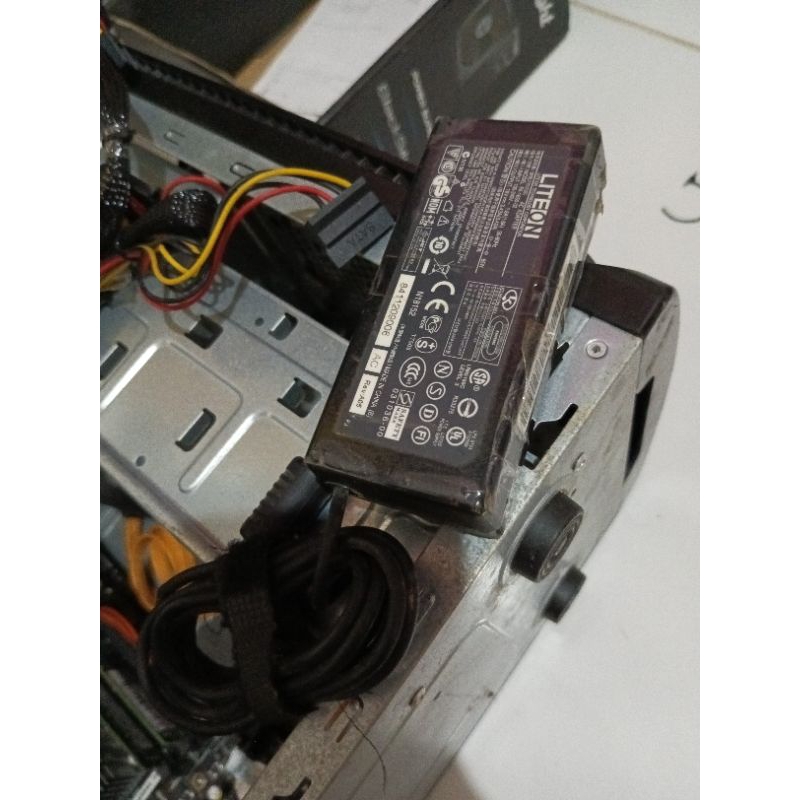 charger laptop TOSHIBA