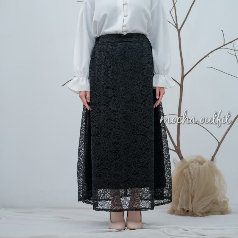 Rok Hitam Putih Lace Skirt