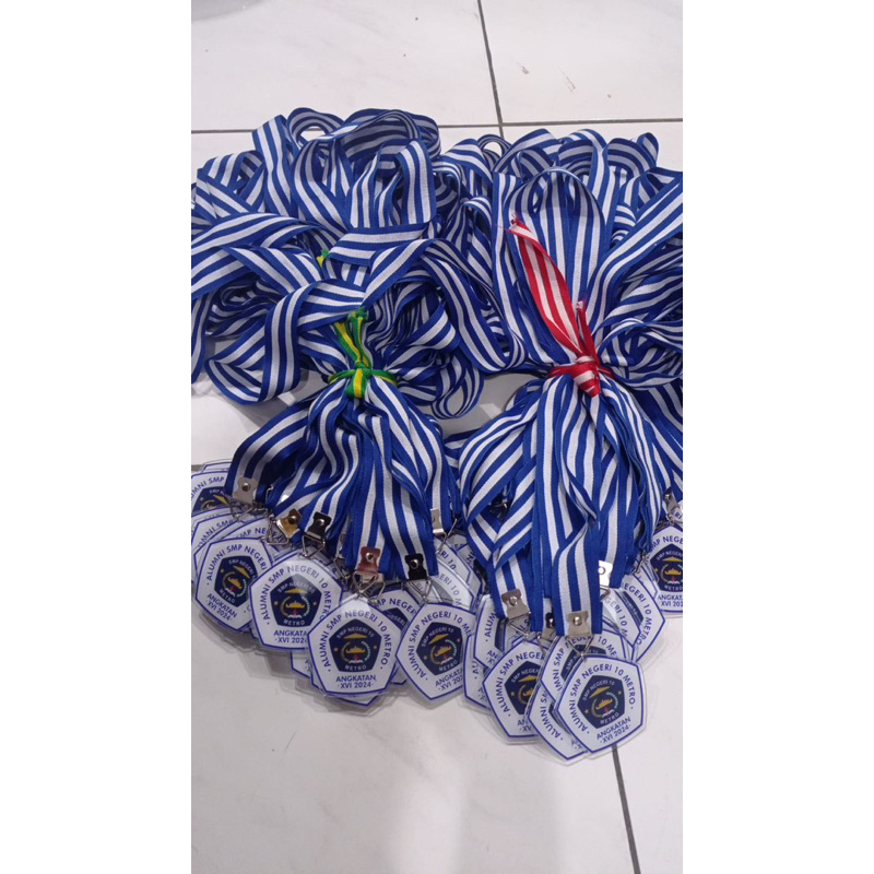 medali uv print tebal 3mm / medali akrilik / plakat / piala / medali murah / medali akrilik murah / 