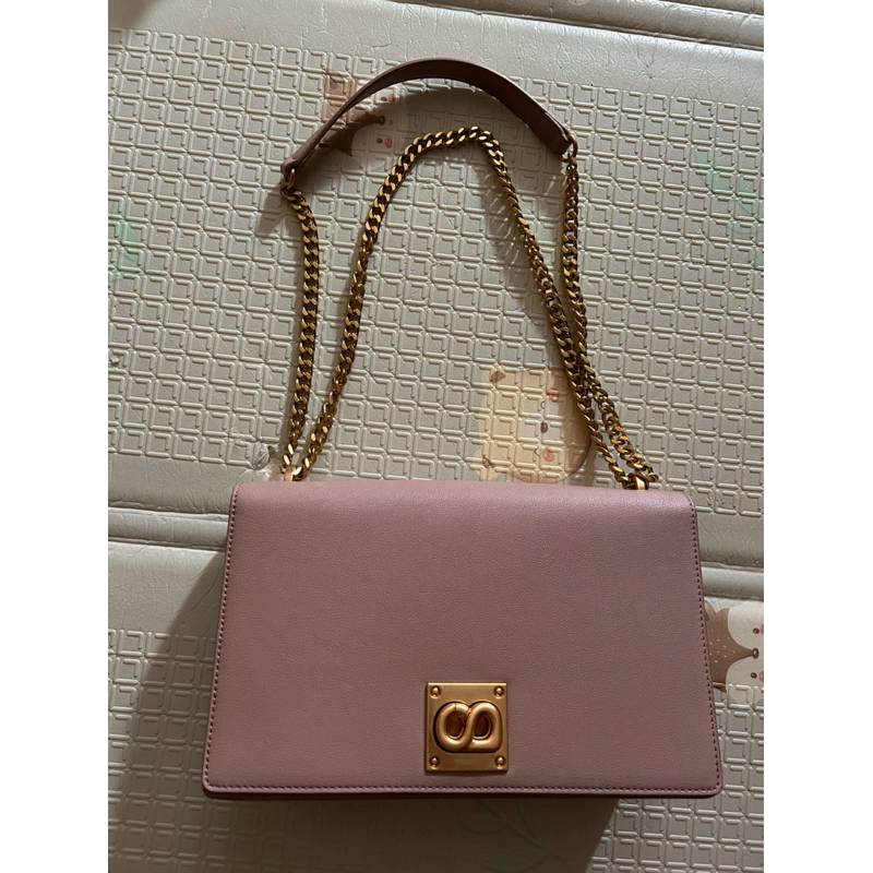 TAS BUTTONSCARVES X INDAH NADA PUSPITA