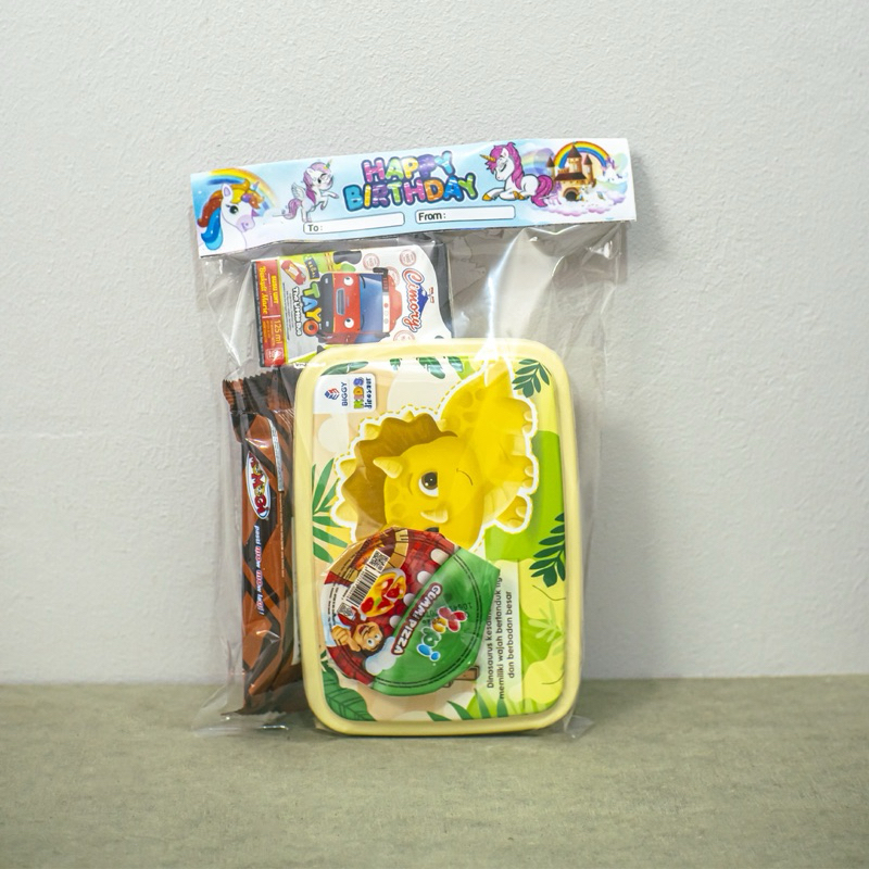 

PARCEL ULANG TAHUN ANAK PARCEL BINGKISAN TERMURAH HAMPERS LEBARAN SANTUNAN PARCEL ANAK