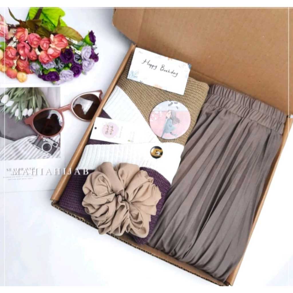 Hampers/Kado ulang tahun Muslimah Dewasa - 1 set Dress Plain Knit dan 1 Airflow series, Hijab Malays