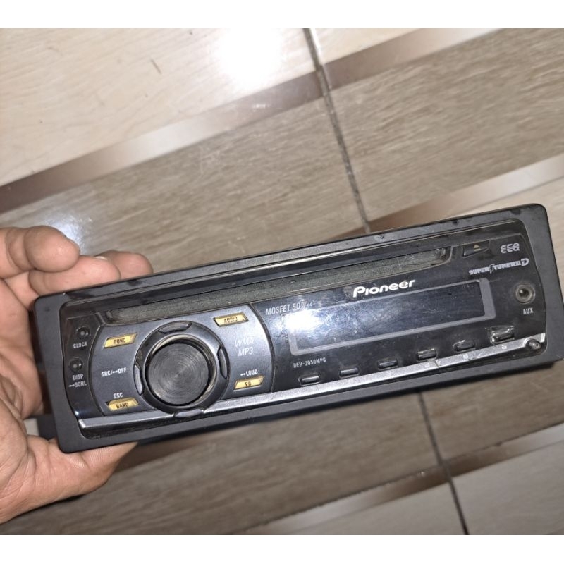 DVD MOBIL PIONER BEKAS PAKAI HIDUP NORMAL