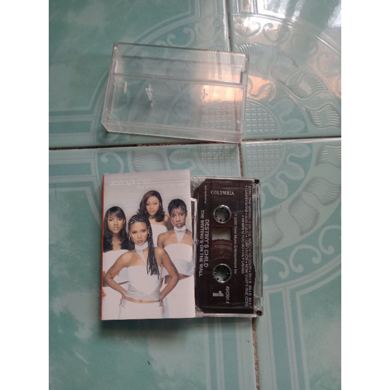Kaset Destiny s Child the writings on the wall
