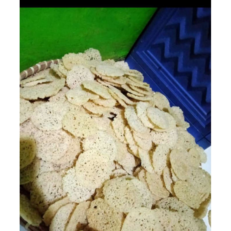 

Ranginang singkong per pac isi 25.