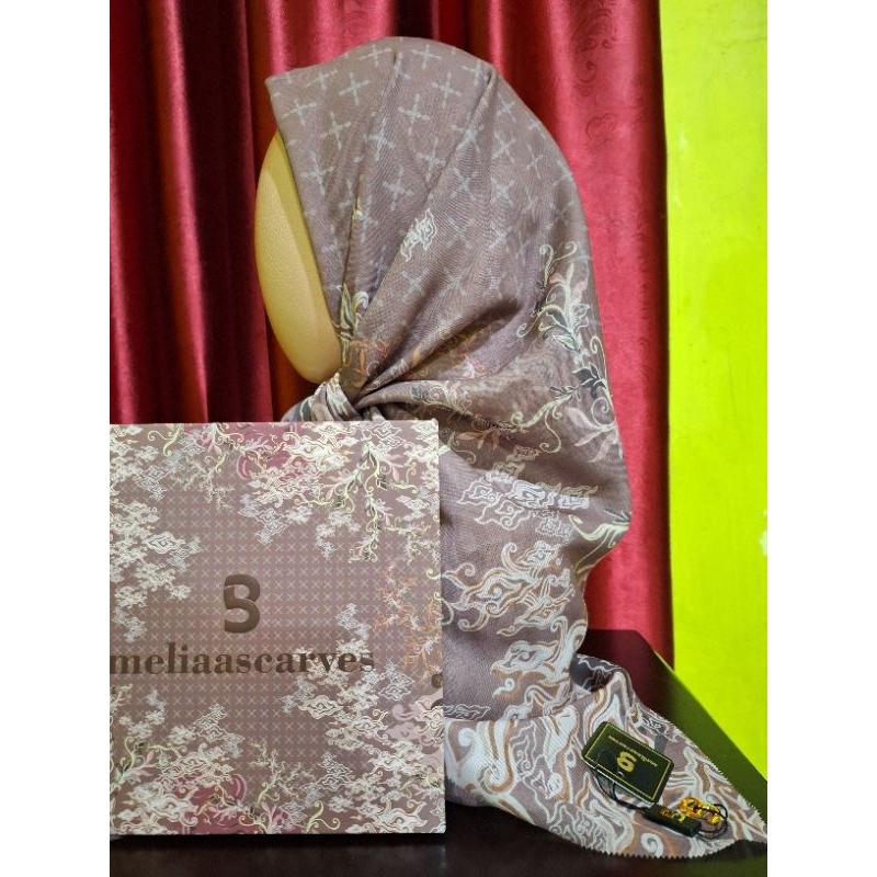 Melia box scarves