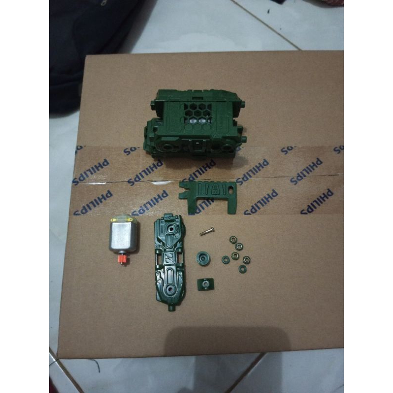 bandai crush gear ZVT chassis hijau baru new