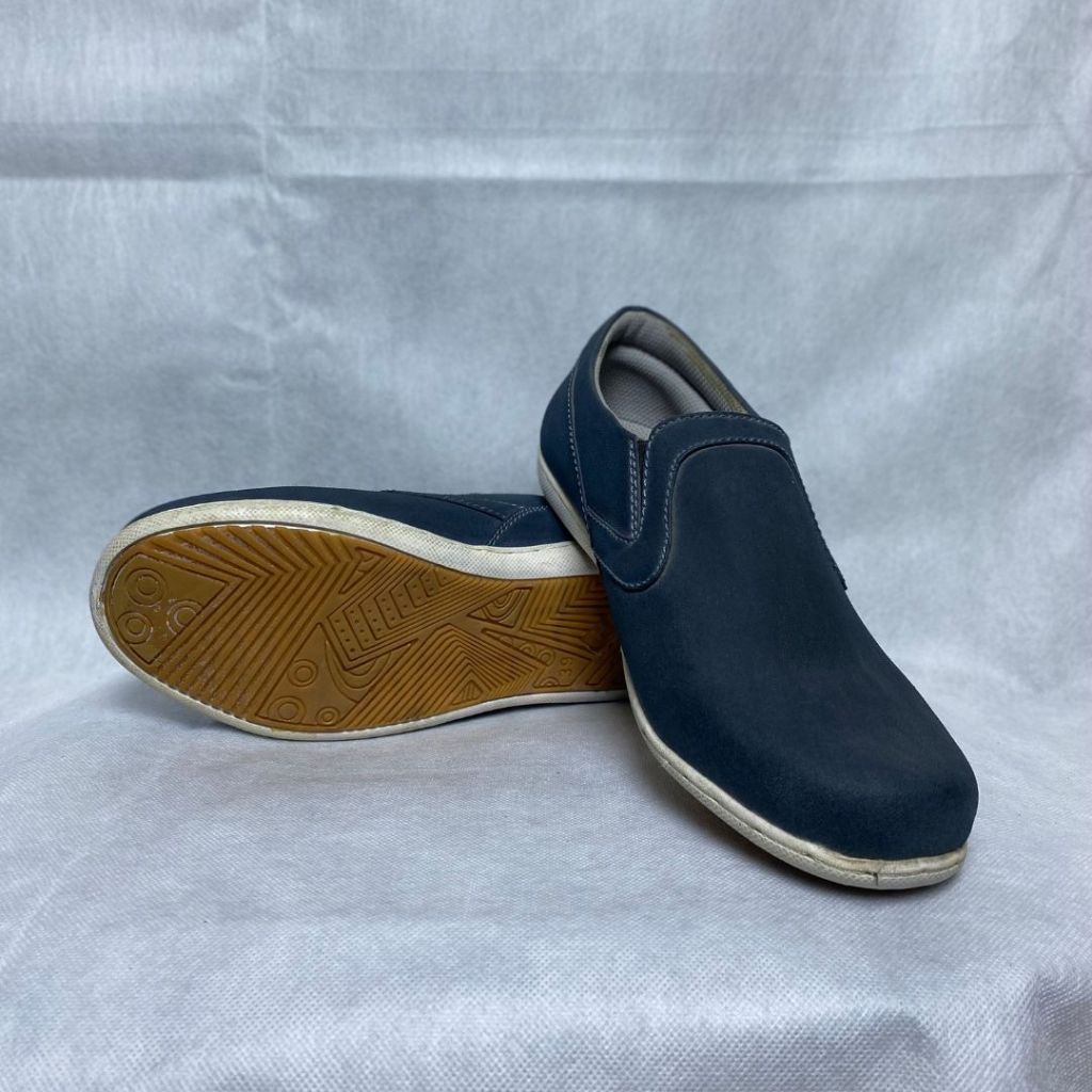 Sepatu H & L Casual Pria Wanita