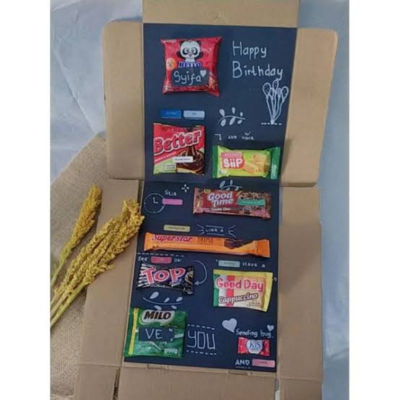 

HAMPERS SNAK BOX/KADO ULANG TAHUN/GIFT BOX KEKINIAN