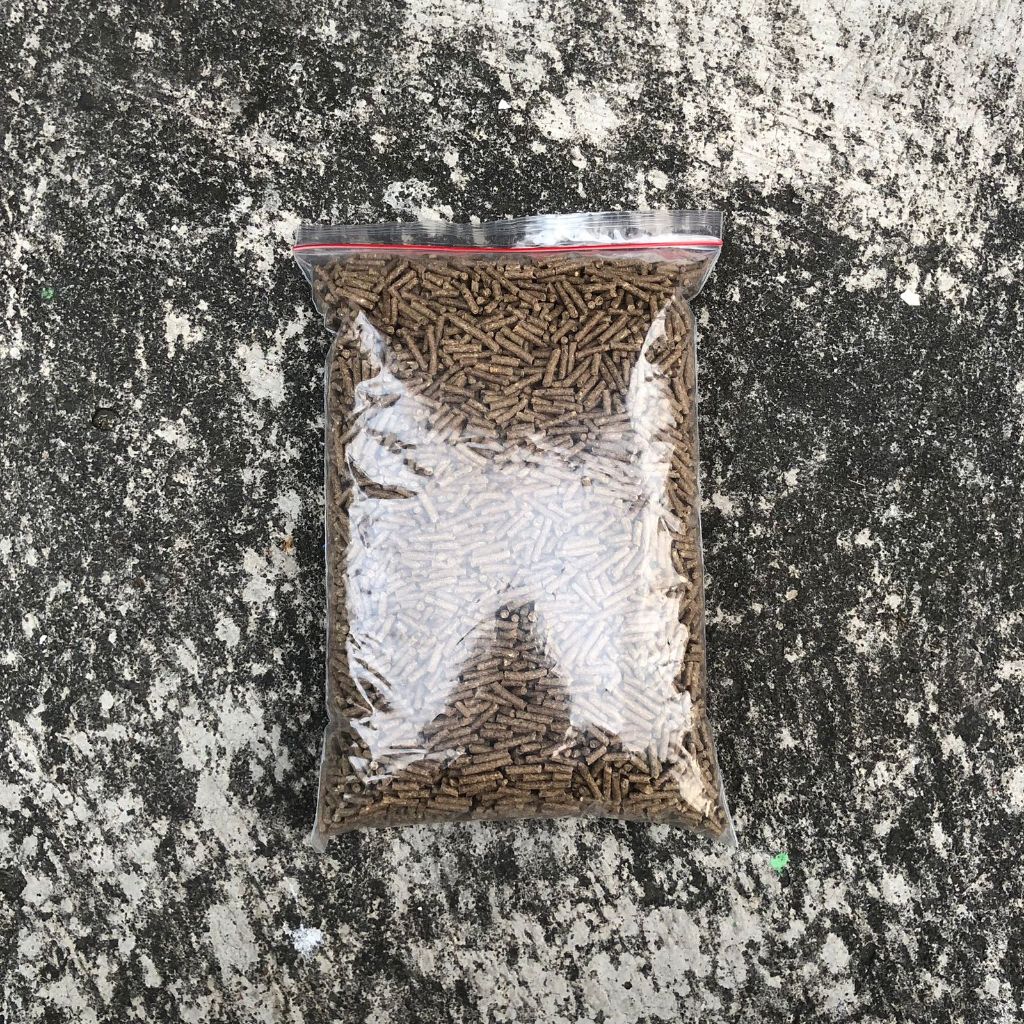 MAKANAN KELINCI _ PELET GIANT FEED _ REPACK