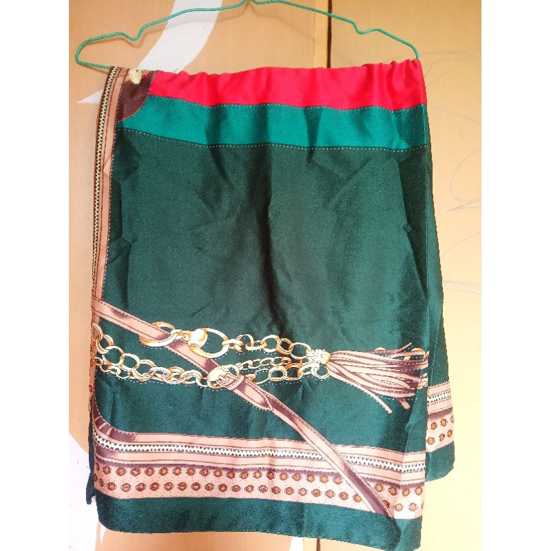 Jilbab hijau motif (Preloved)