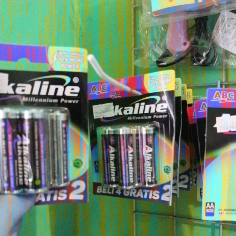 baterai alkaline isi 6