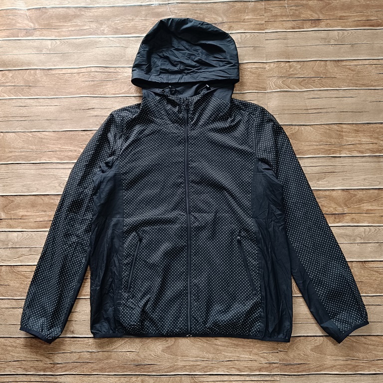 Unik Lightweight Small dot Hitam S Pocketable