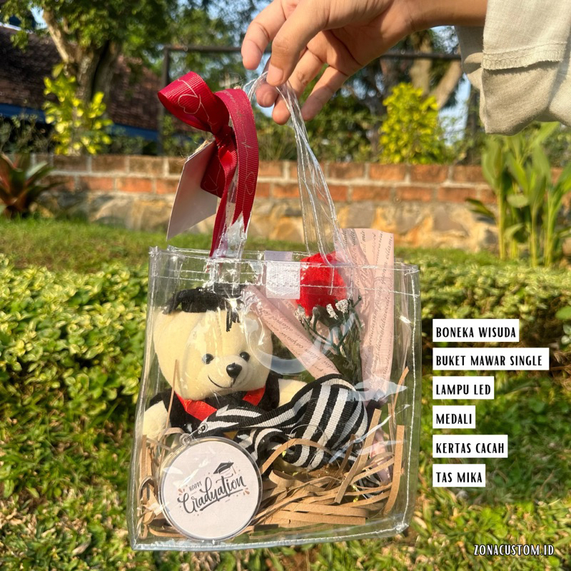 Hadiah Kado Hampers Gift Bingkisan Kenang-Kenangan Custom Boneka Medali Bunga Mawar Wisuda Kelulusan
