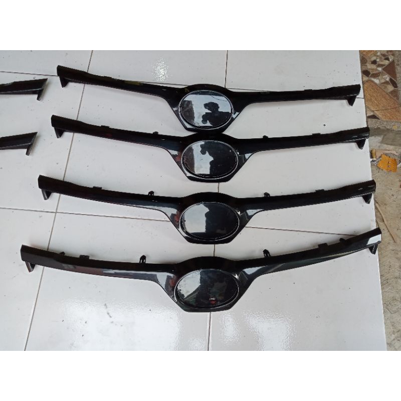 lis grill Agya TRD 2018