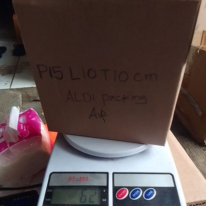 

Box packing polos murah ukuran 15×10×10cm