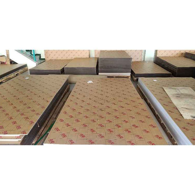 

KODE I73Z Lembaran Akrilik 8x6cm 2mm