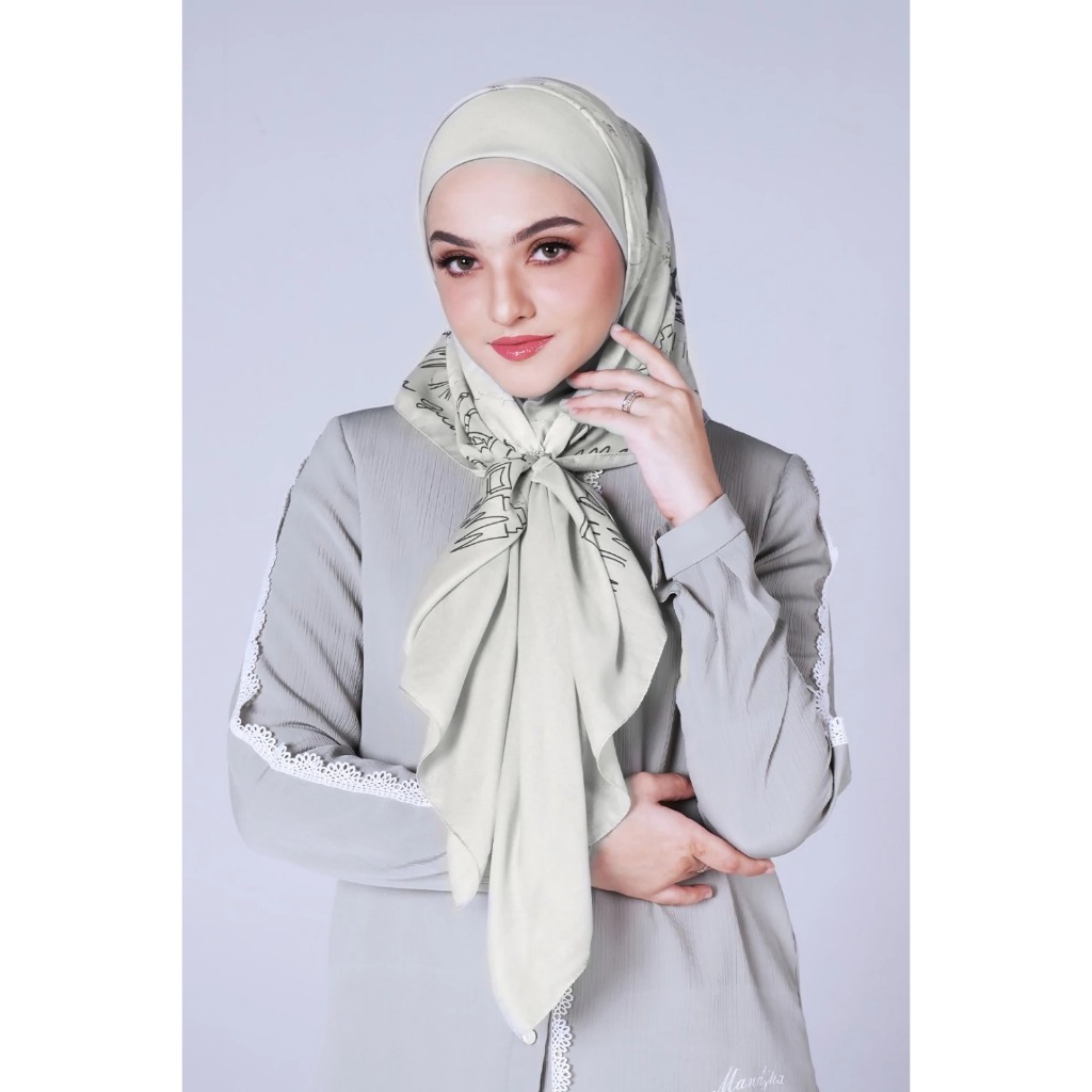 MANDJHA Merciful Ash Grey Scarf By IVAN GUNAWAN - Jilbab Hijab Segi Empat ORIGINAL MANDJHA