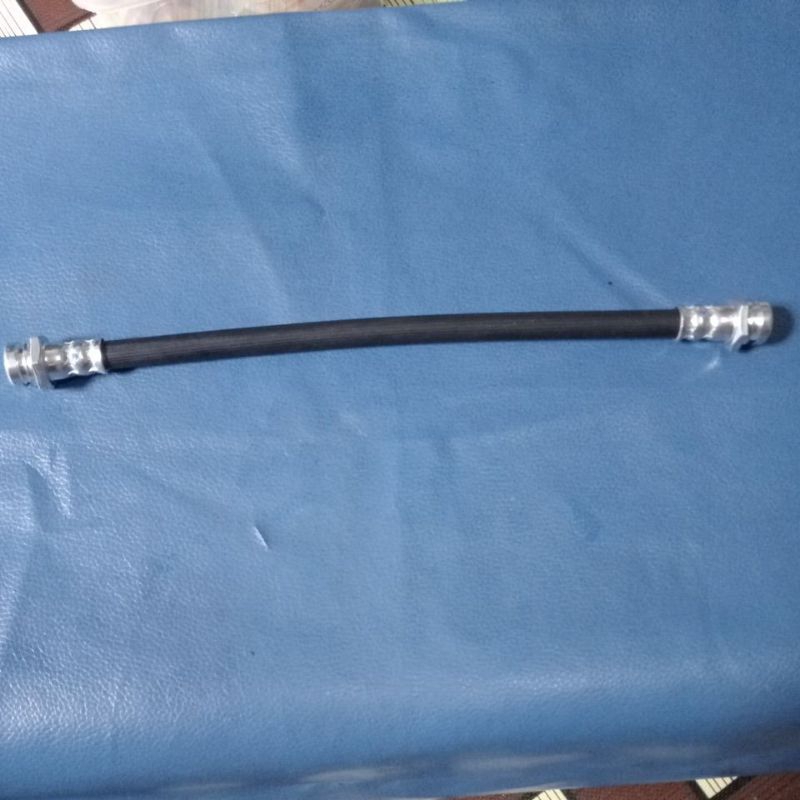 Selang rem depan L300