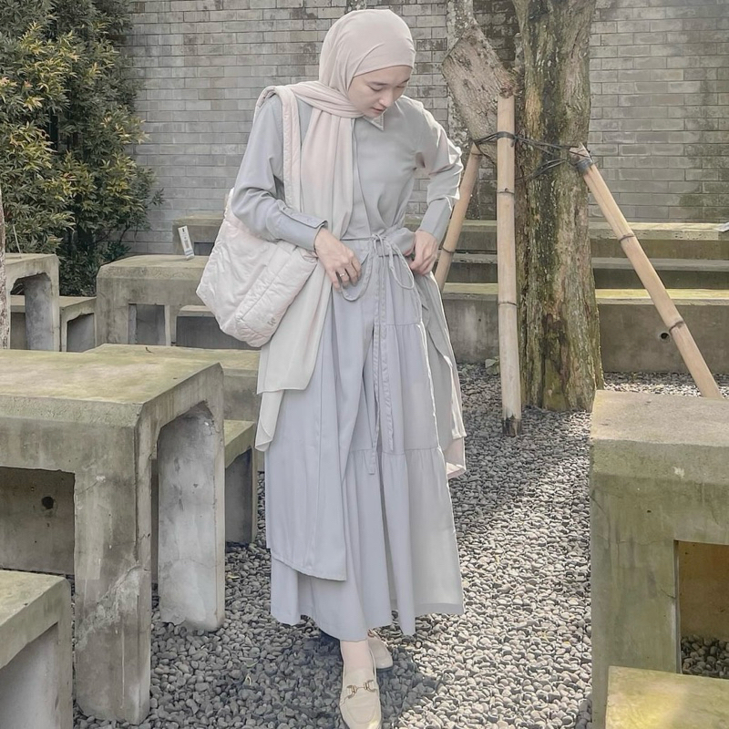 [NEW] Rashawl Sarnen Hem Ruffle Skirt Bukan Tallin Skirt Grey Abu Midi Rok Rahsawl Like New Preloved