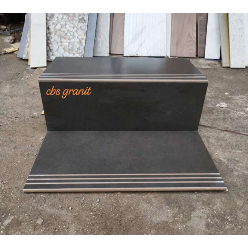 Granit anak tangga cemento bleck ukuran 30x60/20x60